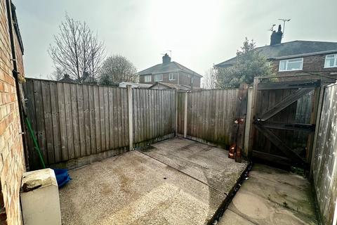 2 bedroom terraced house to rent, Phyllis Grove, Nottingham, NG10