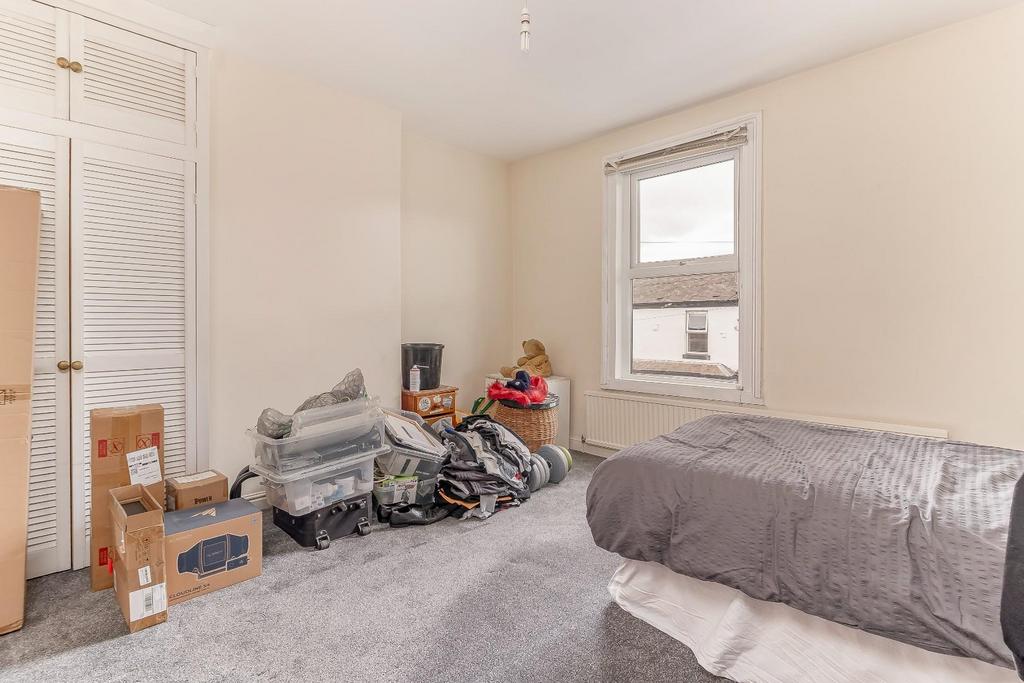 Bedroom 1 - C.jpg