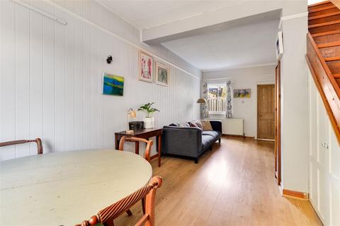 undefined, Burnside, Cambridge CB1