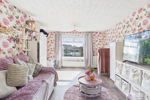 undefined, Raeburn Place, East Kilbride G74