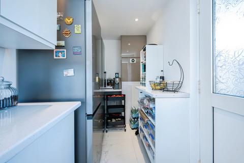 2 bedroom semi-detached house for sale, Lovell Road, Bedford