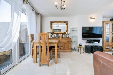 2 bedroom semi-detached house for sale, Lovell Road, Bedford