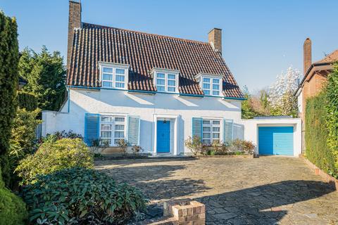 Oldfield Close, Stanmore, HA7