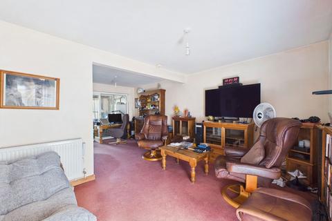 3 bedroom terraced house for sale, Willow Crescent, Worthing, BN13
