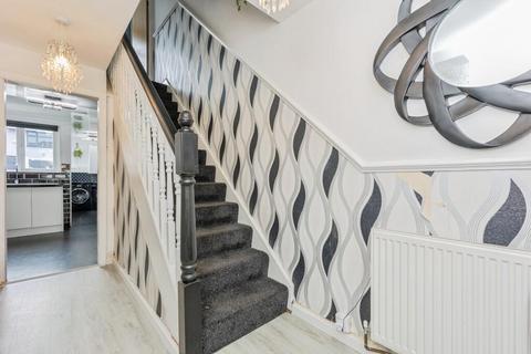 3 bedroom end of terrace house for sale, Drake Court, Reddish