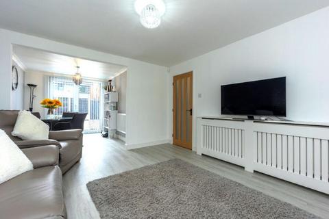 3 bedroom end of terrace house for sale, Drake Court, Reddish