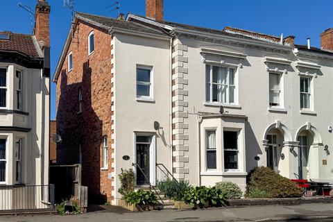 2 bedroom flat for sale, Radford Road, Leamington Spa