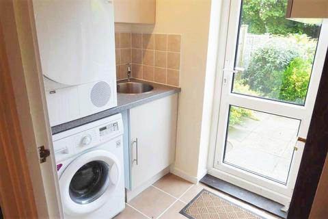 undefined, Wesley Close, Taunton TA1