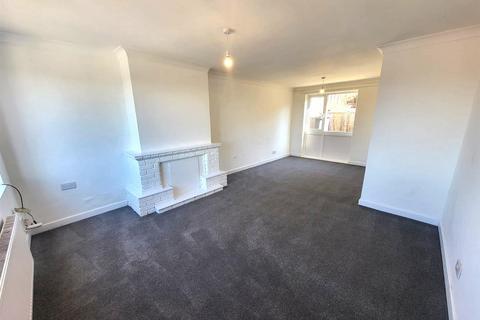3 bedroom terraced house to rent, 106, Central Drive Dudley DY3 2QN
