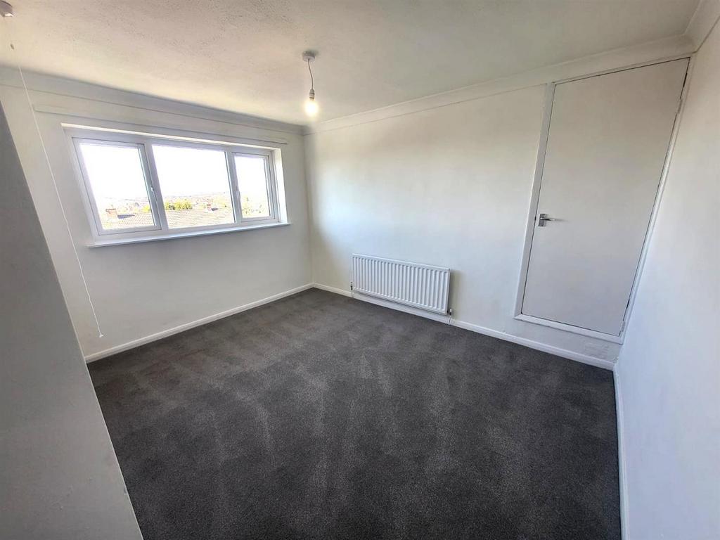 Bedroom 2 Pic 1