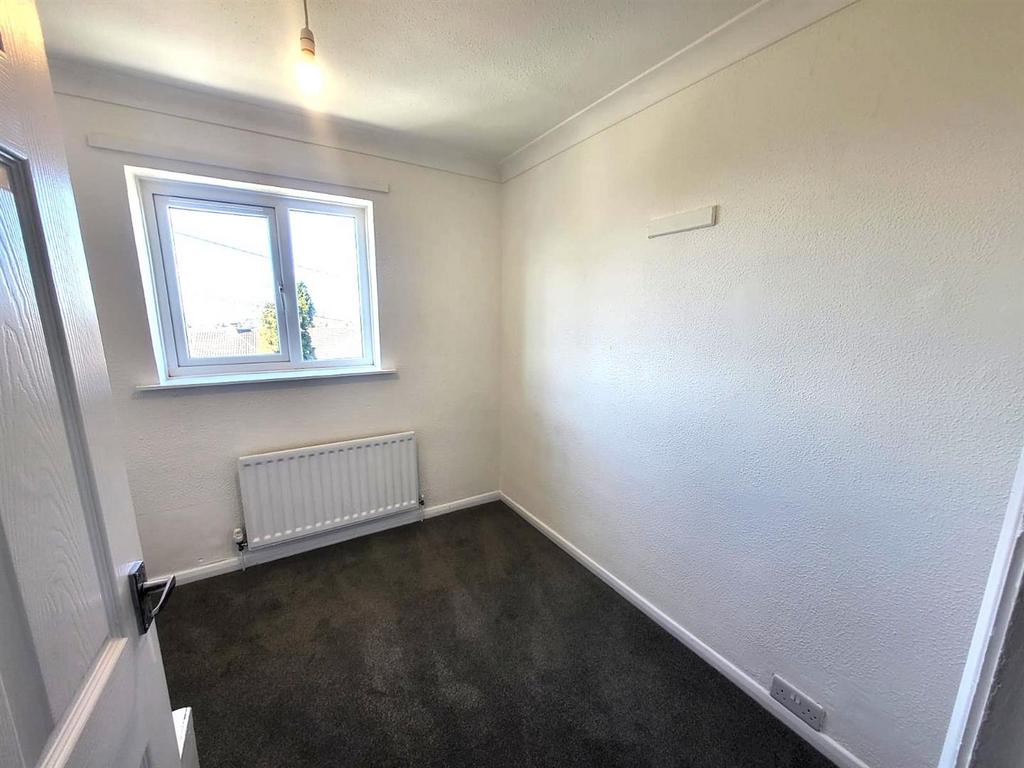Bedroom 3 Pic 1