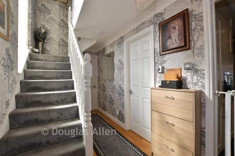 undefined, High Road North, Basildon SS15