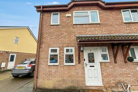 3 bedroom end of terrace house to rent, Thrush Close, St. Mellons, CF3