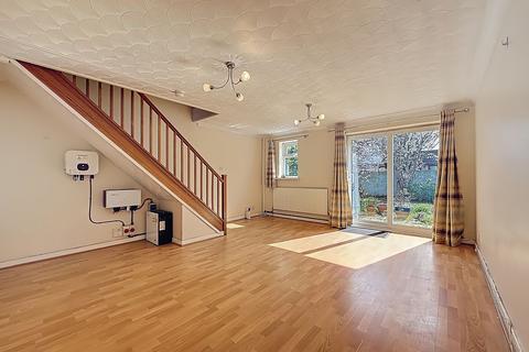 3 bedroom end of terrace house to rent, Thrush Close, St. Mellons, CF3