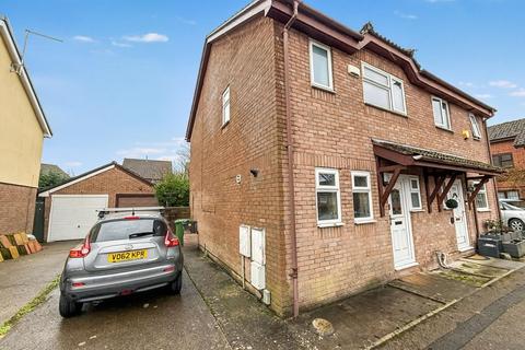 3 bedroom end of terrace house to rent, Thrush Close, St. Mellons, CF3