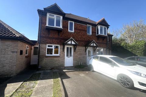 2 bedroom semi-detached house to rent, Washford Glen, DIDCOT