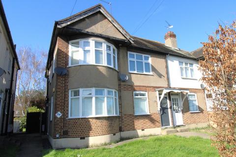 2 bedroom maisonette for sale, Granton Avenue, Upminster RM14