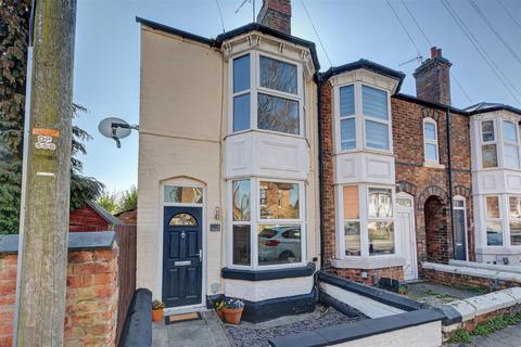 3 bedroom end of terrace house for sale, Denison Street
