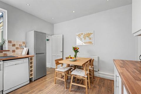 3 bedroom end of terrace house for sale, Denison Street