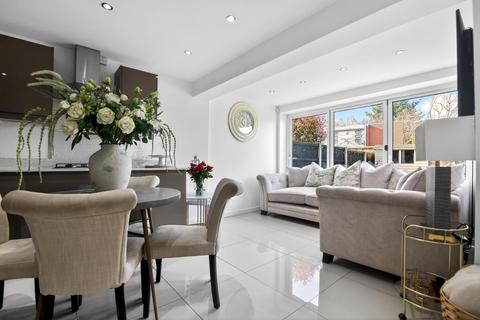 4 bedroom detached house for sale, Sulgrave Close, Dudley
