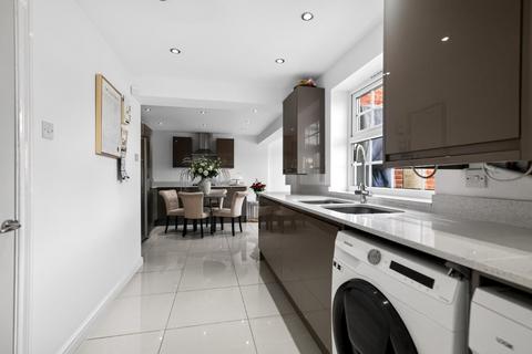 4 bedroom detached house for sale, Sulgrave Close, Dudley