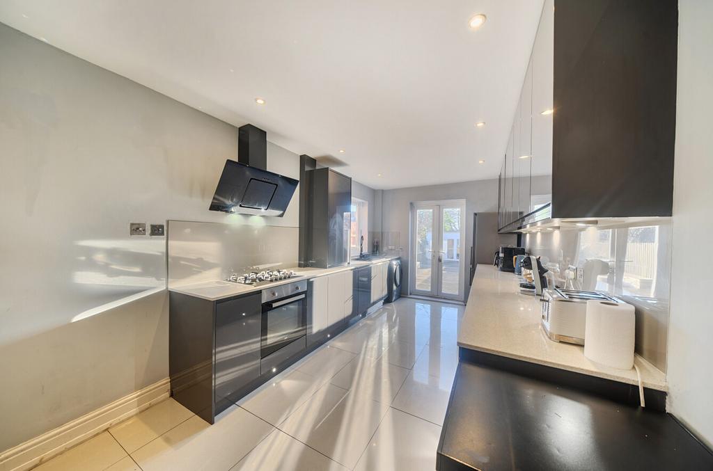 1430903-21-69baeb...