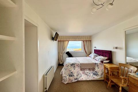 3 bedroom detached bungalow for sale, Canisbay, Wick, Highland. KW1 4YD