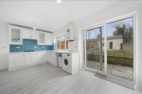 3 bedroom semi-detached house for sale, Redbridge Lane East, Ilford IG4