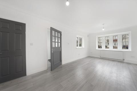 3 bedroom semi-detached house for sale, Redbridge Lane East, Ilford IG4