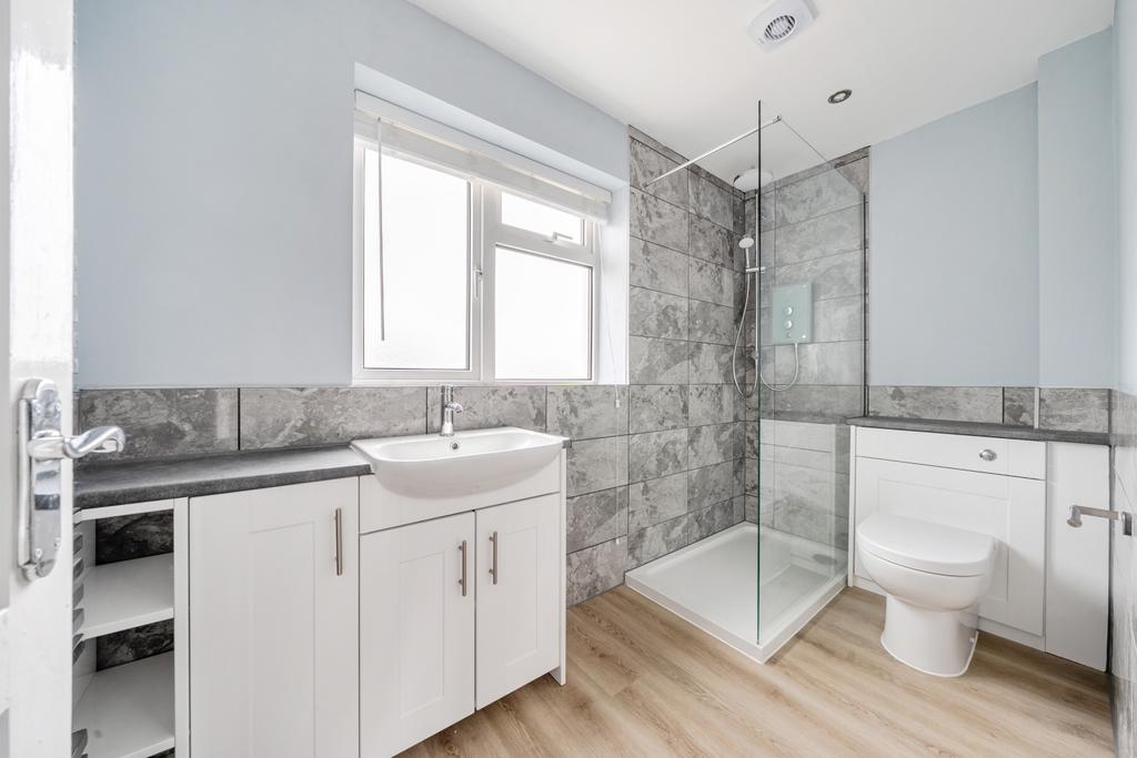 1434490-5-69c29454904d2