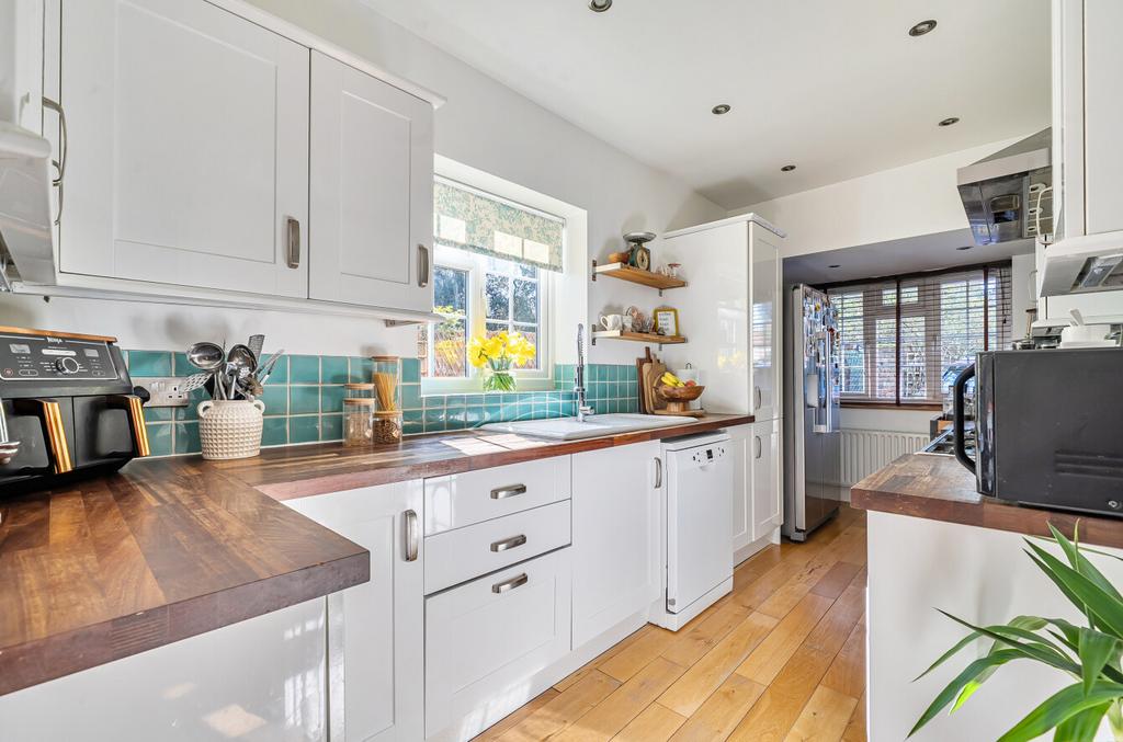 1432375-9-69bbf8f...