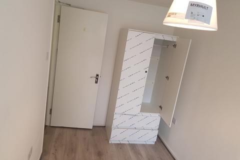 undefined, Cole Close, London SE28