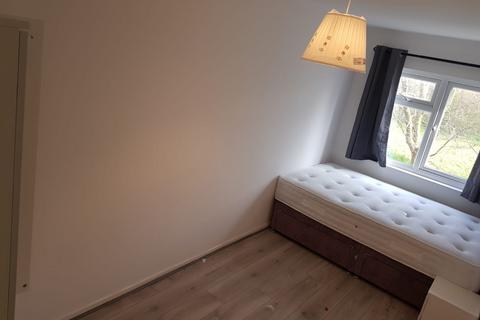 undefined, Cole Close, London SE28