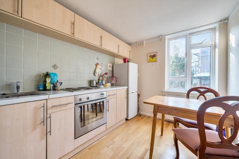 1 bedroom flat to rent, St. James Lane London N10