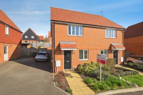 2 bedroom semi-detached house for sale, Stream Way, Hailsham