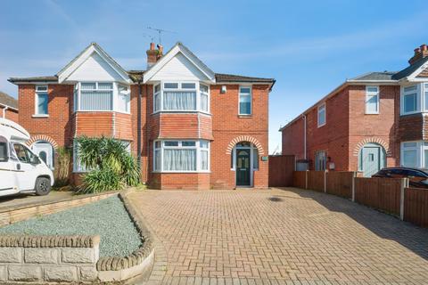 3 bedroom semi-detached house for sale, Passfield Avenue, Eastleigh