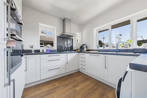 2 bedroom maisonette for sale, Westmead, Windsor