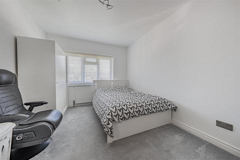 2 bedroom maisonette for sale, Westmead, Windsor