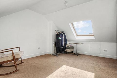 4 bedroom flat for sale, 8 Wester Drylaw Row, Drylaw, Edinburgh EH4 2SF