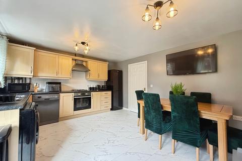 4 bedroom townhouse for sale, Douglas Way , Murton SR7