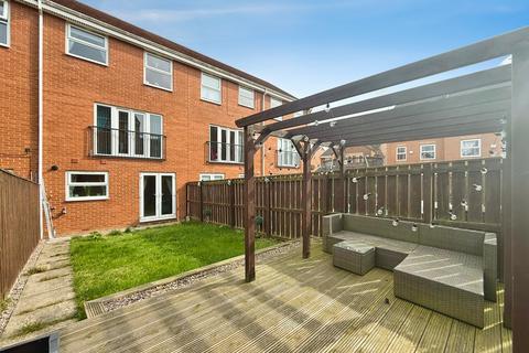 4 bedroom townhouse for sale, Douglas Way , Murton SR7