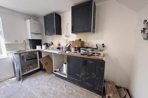 3 bedroom terraced house to rent, Sydney Road,  Feltham, TW14