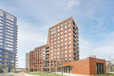 2 bedroom flat to rent, Botanic Square, London E14