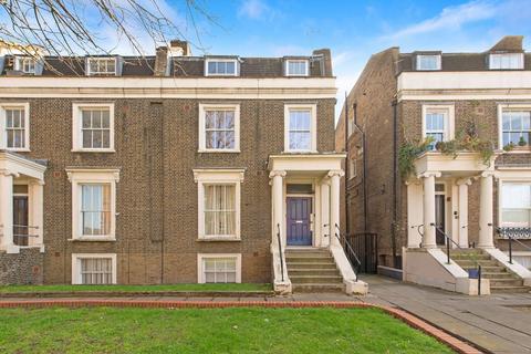 2 bedroom flat for sale, Dalston Lane, London E8