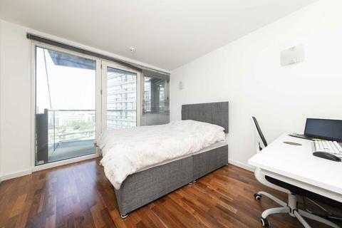 undefined, Fairmont Avenue, London E14