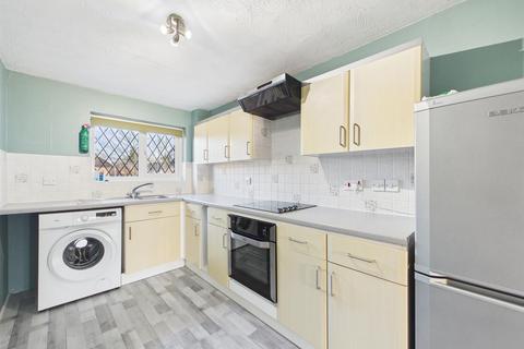 1 bedroom maisonette for sale, Norwood Close, Aylesbury HP20