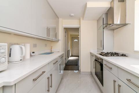 3 bedroom semi-detached house for sale, Tambling Close, Arnold, Nottingham, Nottinghamshire, NG5