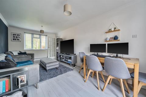 3 bedroom semi-detached house for sale, Elm Crescent, East Malling, West Malling