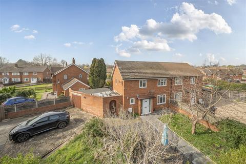 Elm Crescent, East Malling, West Malling