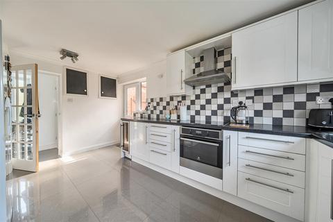 3 bedroom semi-detached house for sale, Elm Crescent, East Malling, West Malling